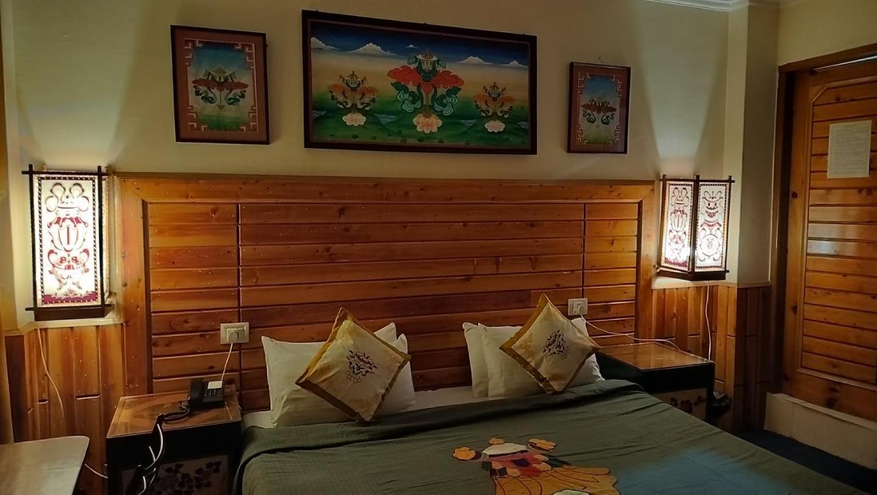 Auspiscious Him View Hotel 麦罗肯机 外观 照片