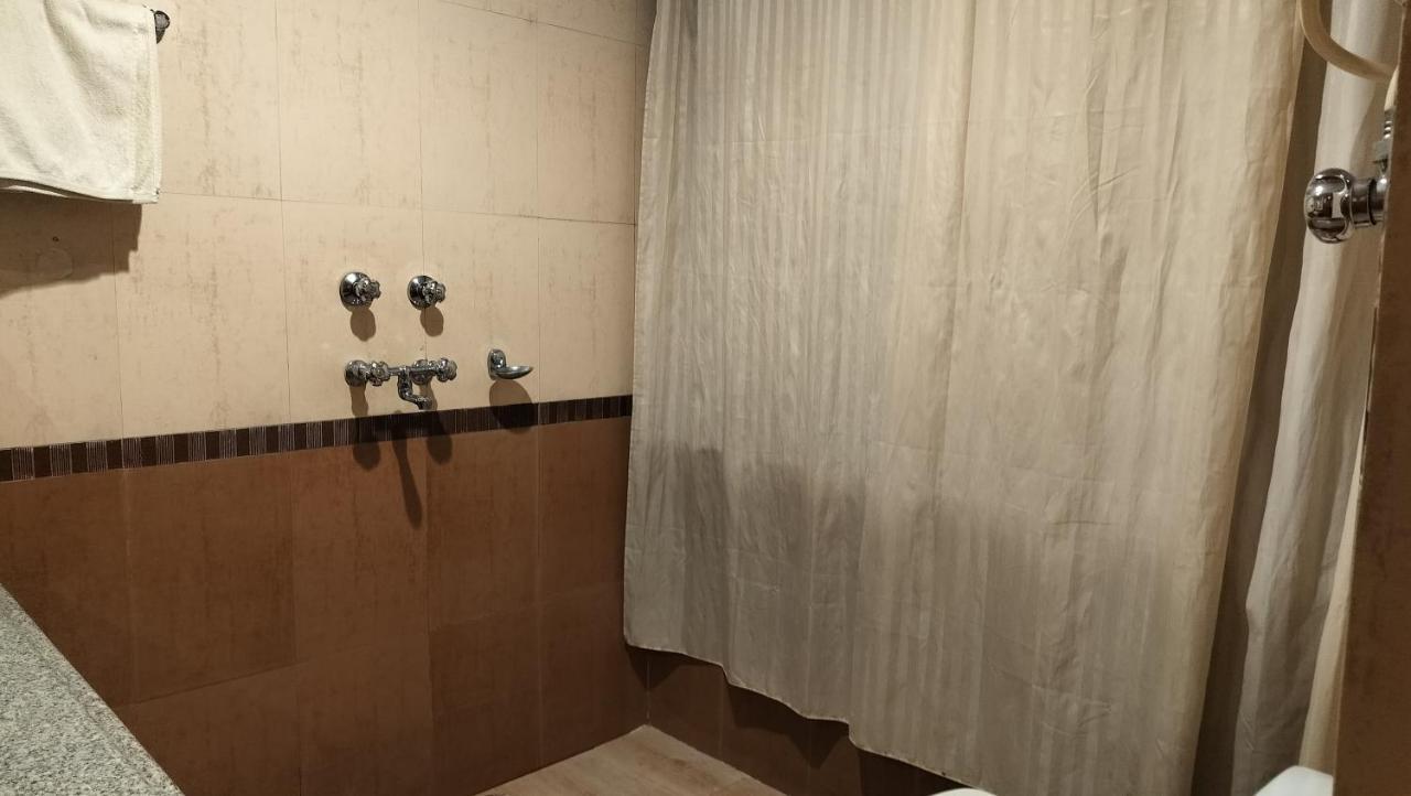 Auspiscious Him View Hotel 麦罗肯机 外观 照片