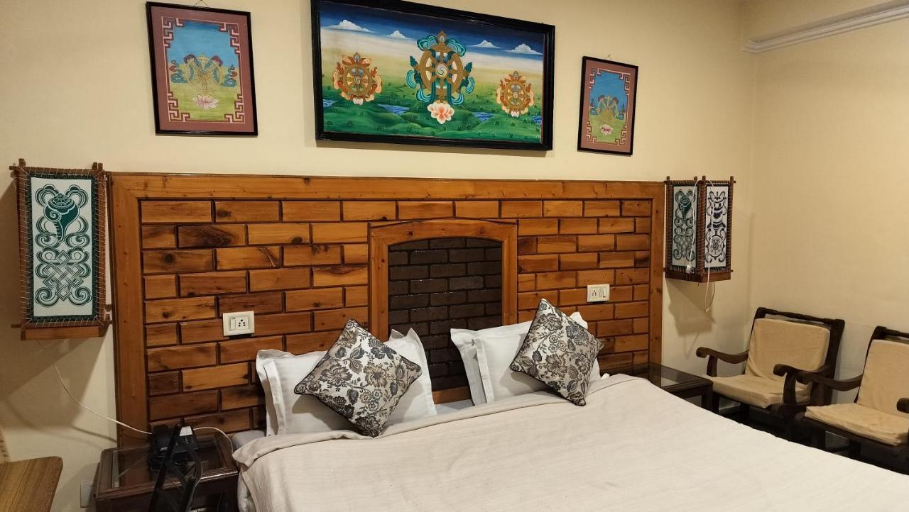 Auspiscious Him View Hotel 麦罗肯机 外观 照片